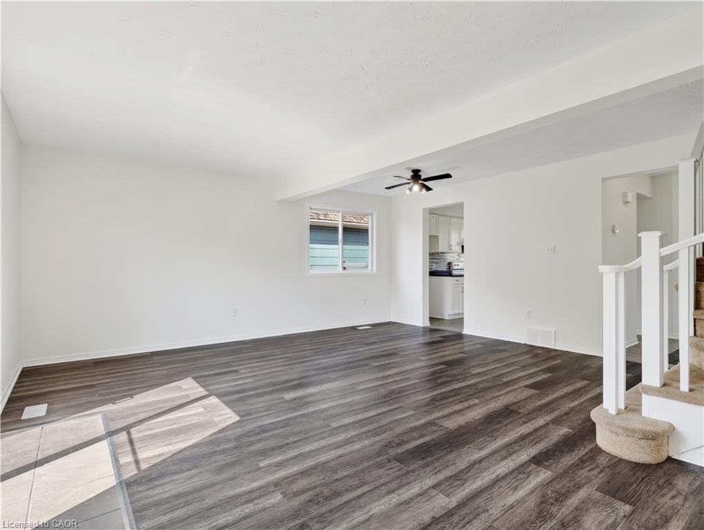 211 Morton Street Property Photo 9