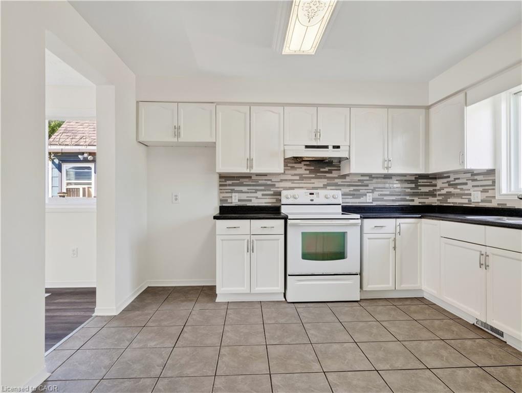 211 Morton Street Property Photo 11