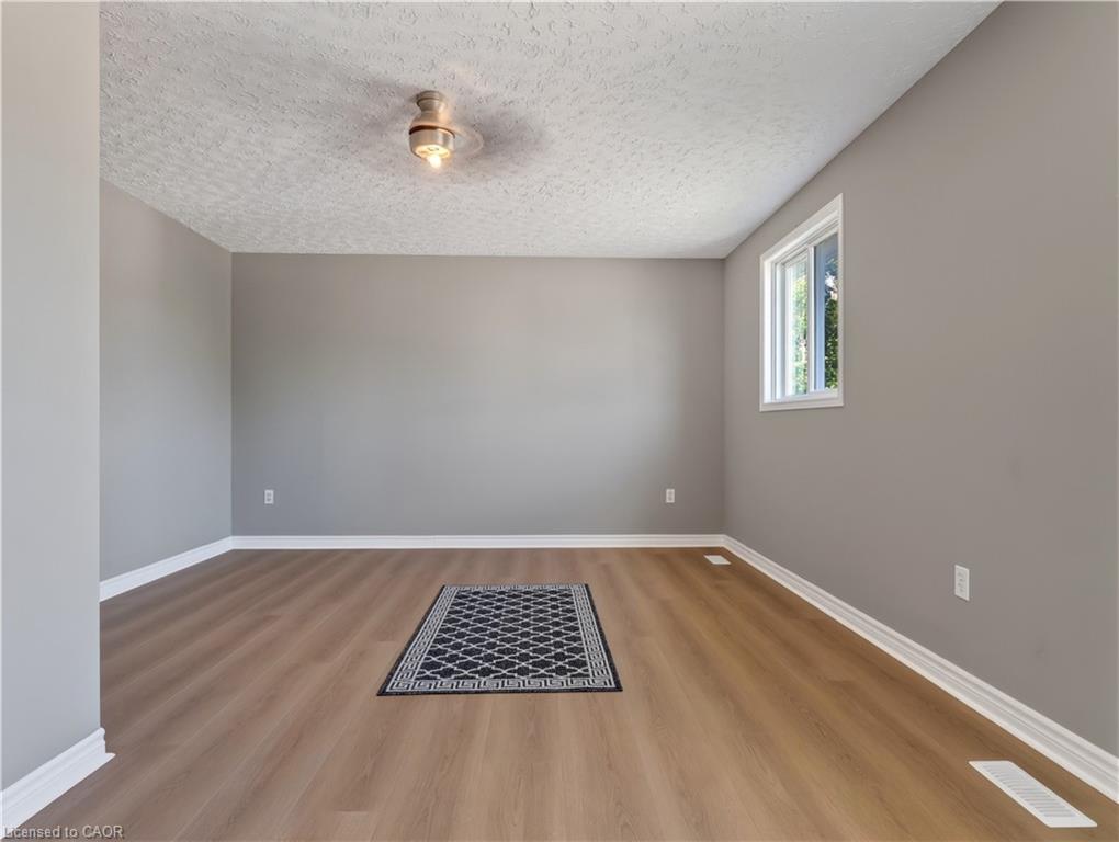 211 Morton Street Property Photo 17