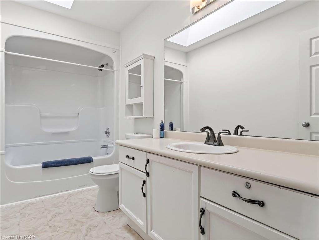 211 Morton Street Property Photo 21