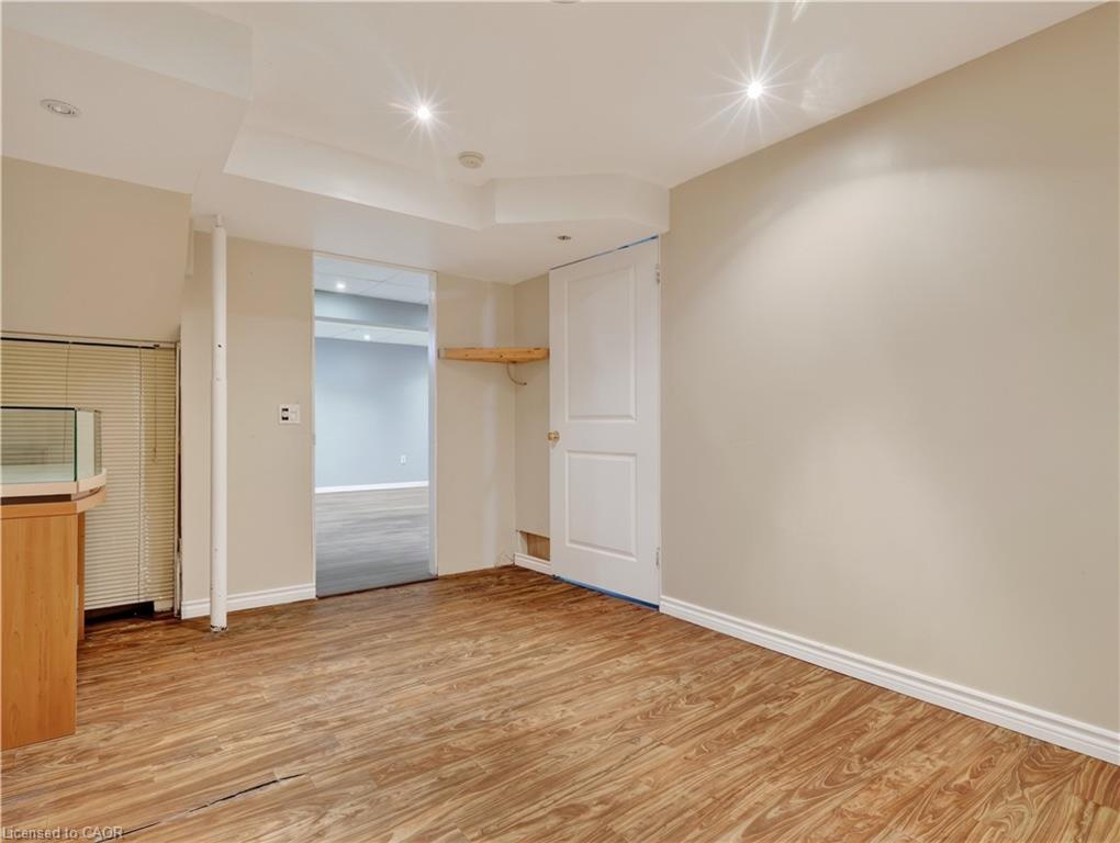 211 Morton Street Property Photo 34