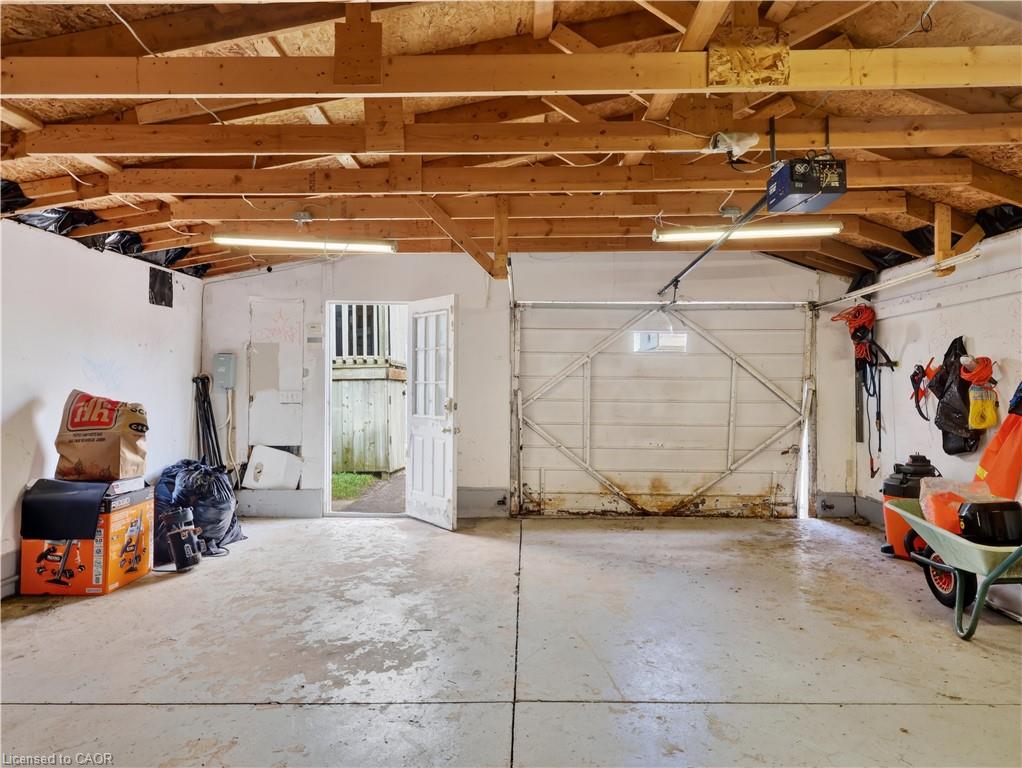 211 Morton Street Property Photo 38