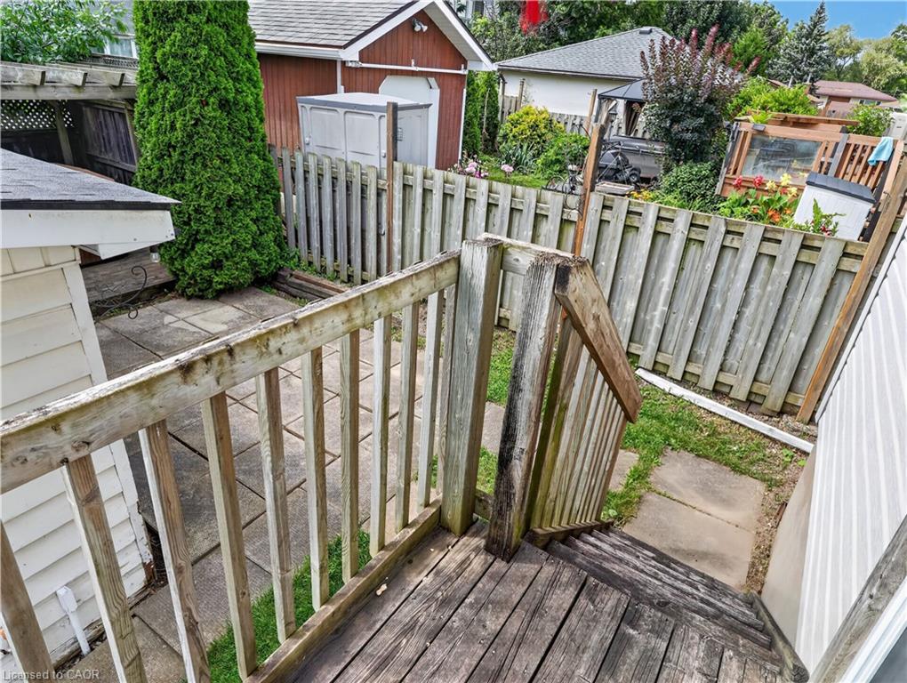 211 Morton Street Property Photo 41
