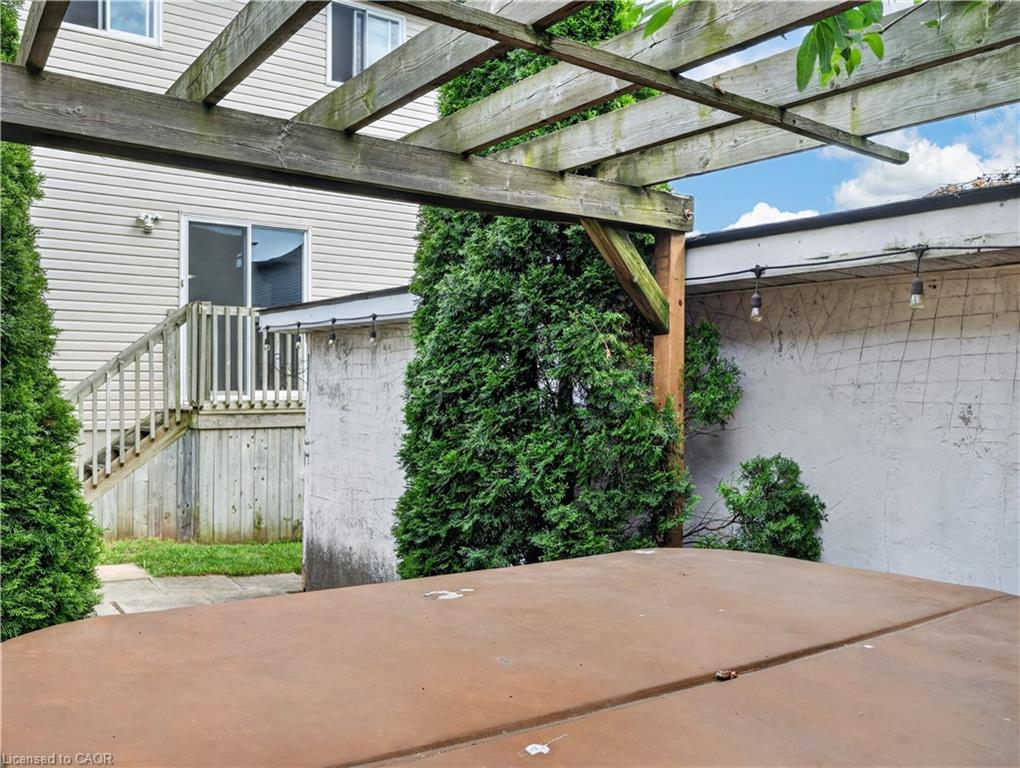 211 Morton Street Property Photo 43