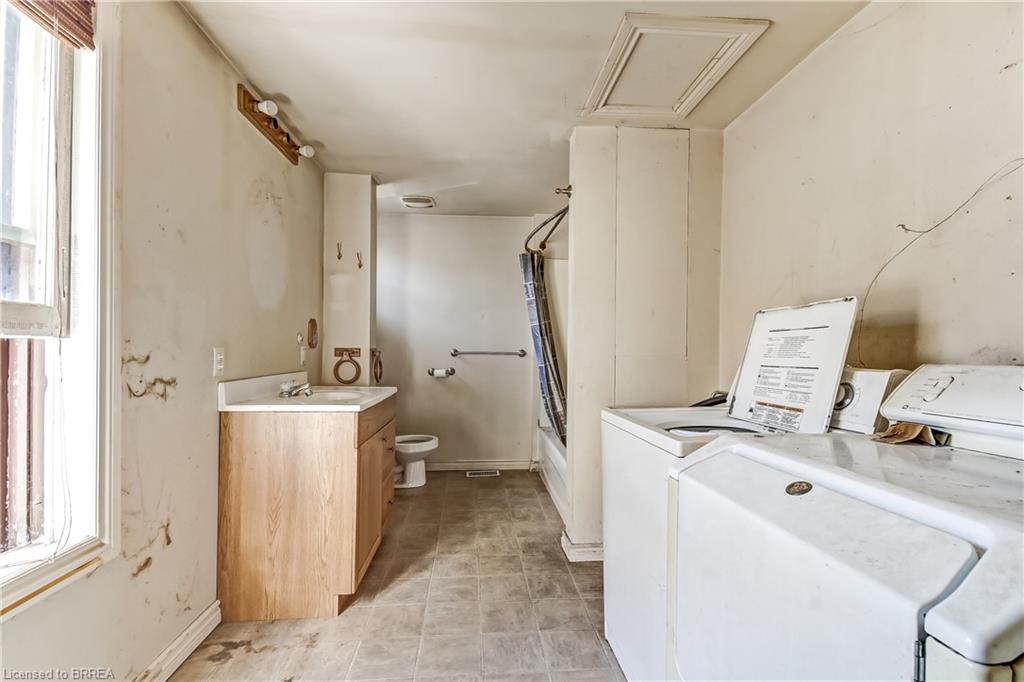 49 Grand Street Property Photo 8