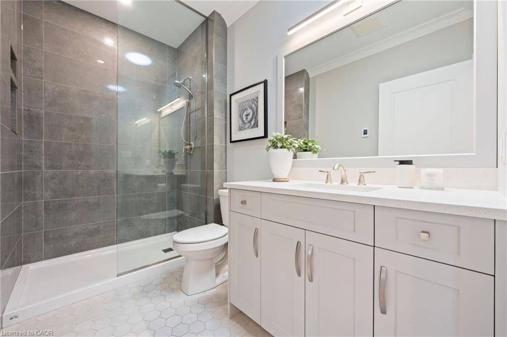 47 Bluenose Drive Property Photo 7