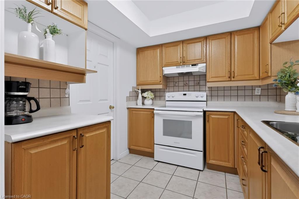 B205-216 Plains Road W Property Photo 13