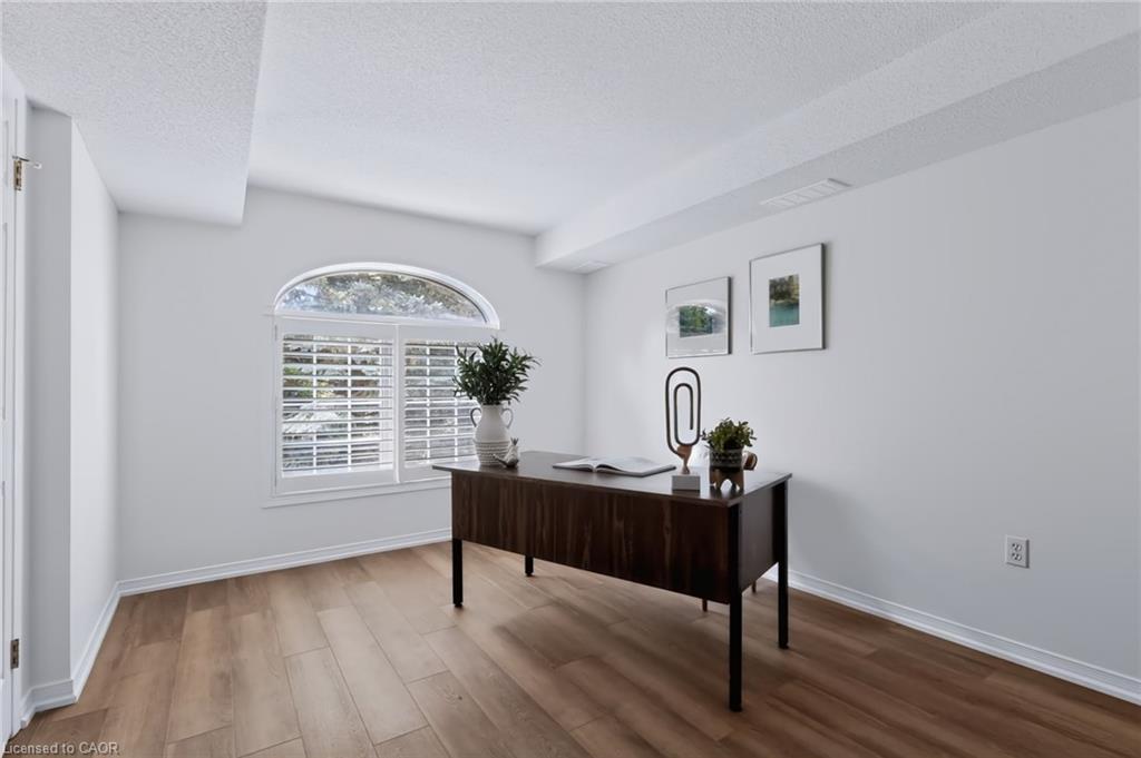 B205-216 Plains Road W Property Photo 20