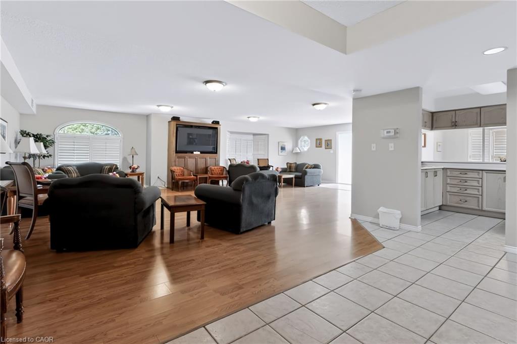 B205-216 Plains Road W Property Photo 35
