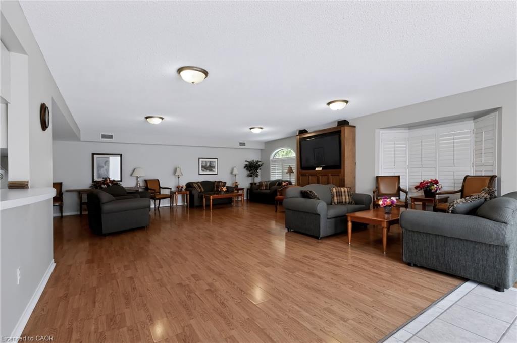 B205-216 Plains Road W Property Photo 36