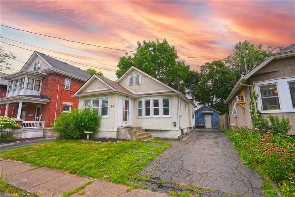 26 Avenue Place Property Photo 1