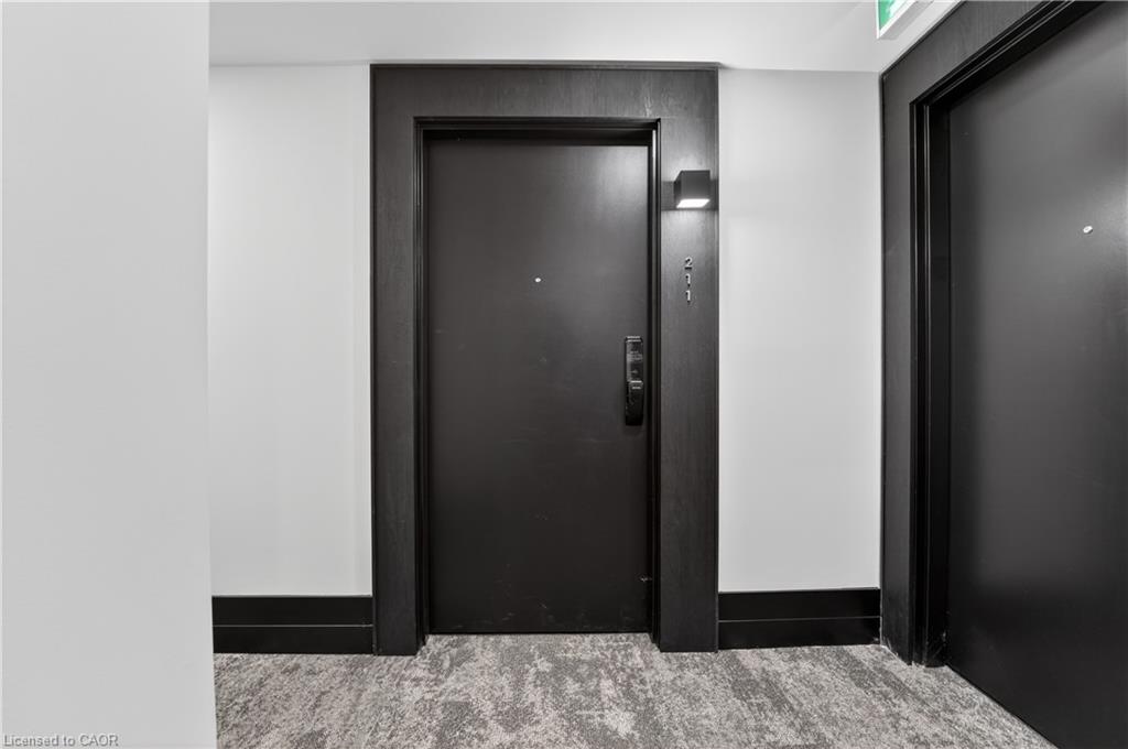 211-461 Green Road Property Photo 2
