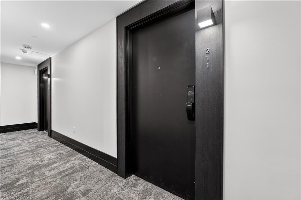 211-461 Green Road Property Photo 3