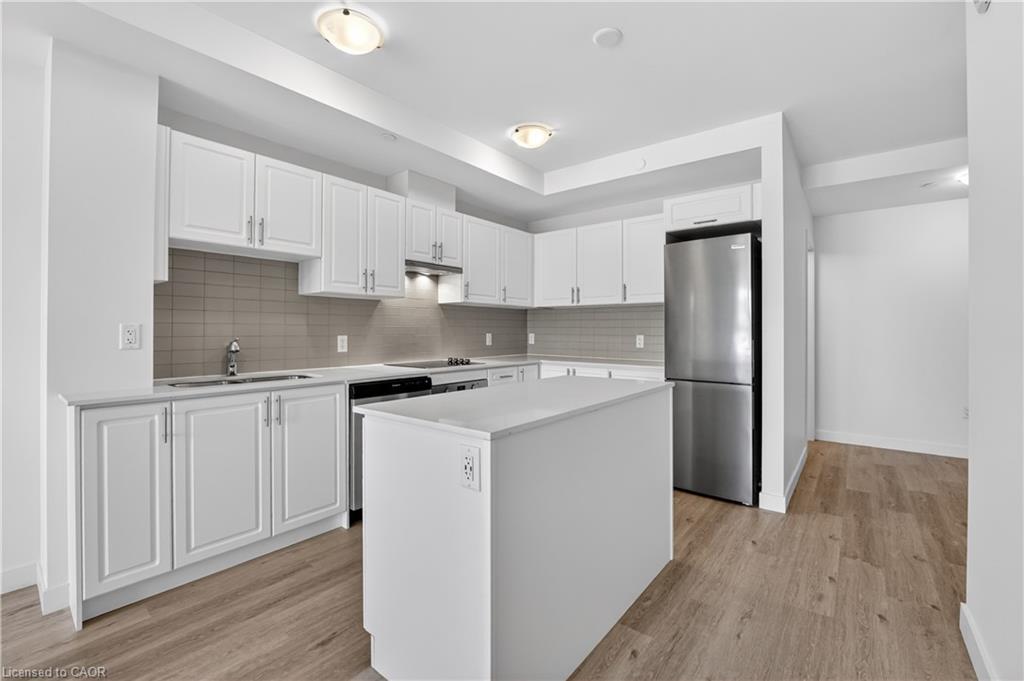 211-461 Green Road Property Photo 10