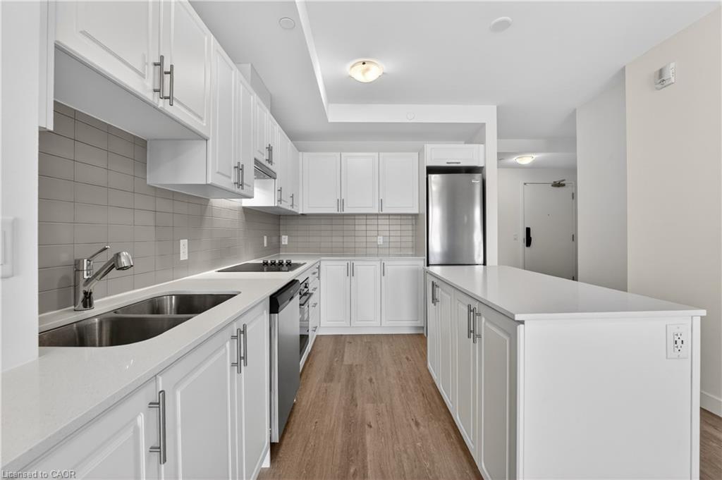 211-461 Green Road Property Photo 11