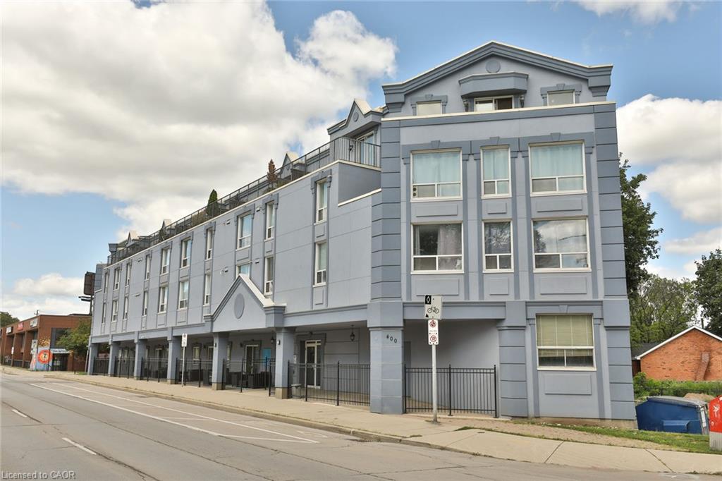 208-400 York Boulevard Property Photo 1
