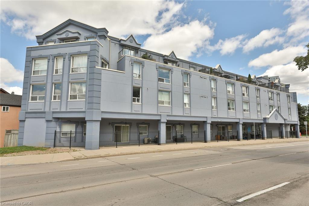 208-400 York Boulevard Property Photo 2