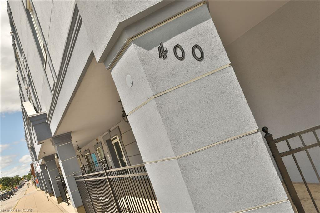 208-400 York Boulevard Property Photo 3