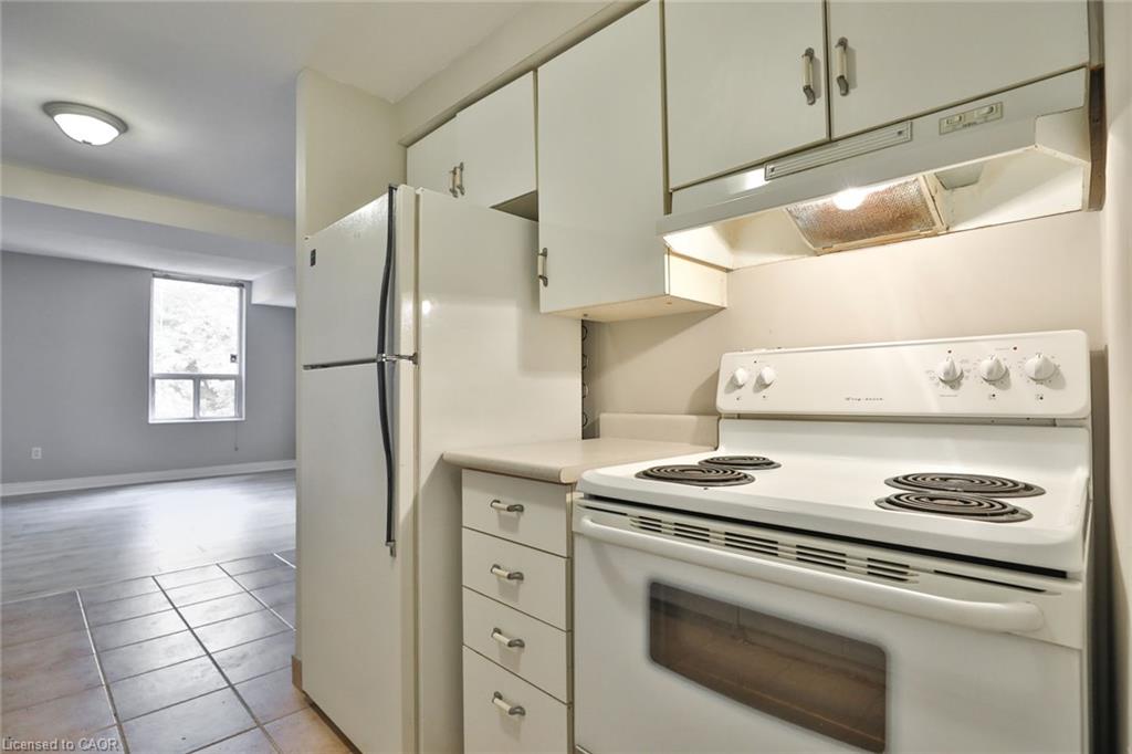 208-400 York Boulevard Property Photo 15