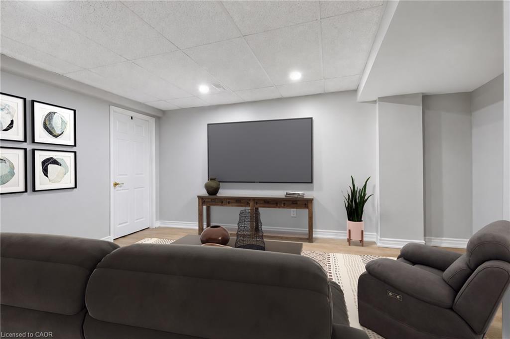 13 Golden Acres Drive Property Photo 24