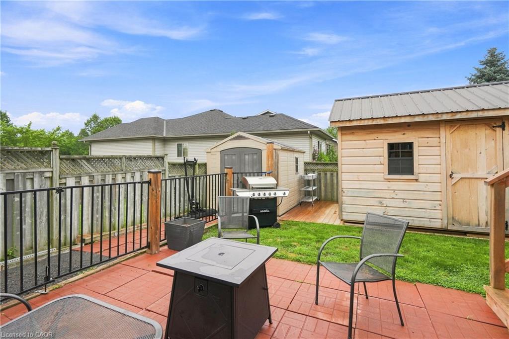 13 Golden Acres Drive Property Photo 35