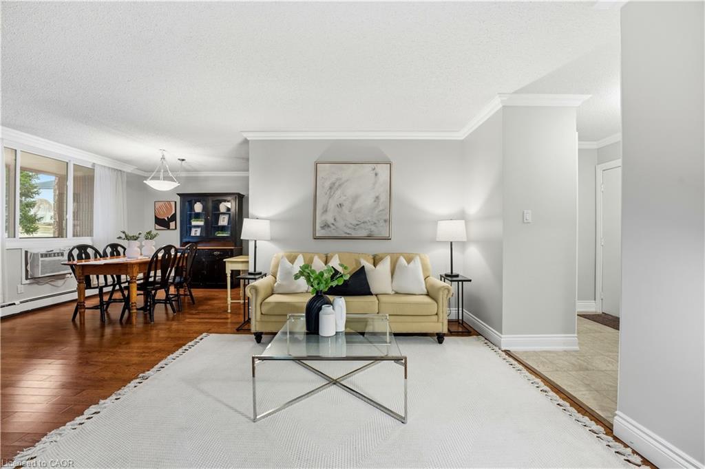 206-944 Caledonian View Property Photo 10