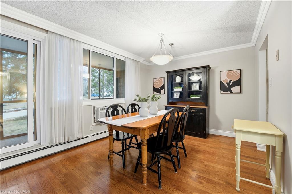206-944 Caledonian View Property Photo 16