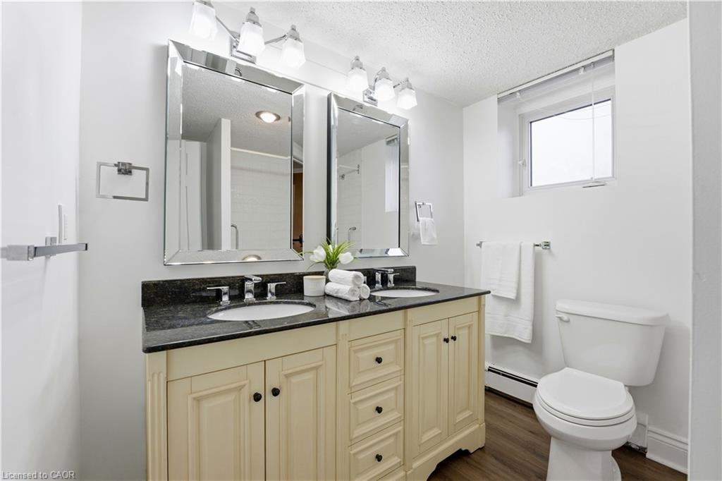 206-944 Caledonian View Property Photo 20