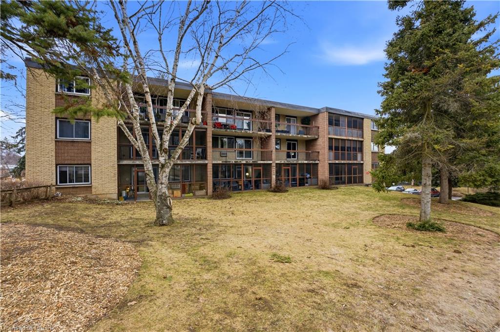 206-944 Caledonian View Property Photo 24