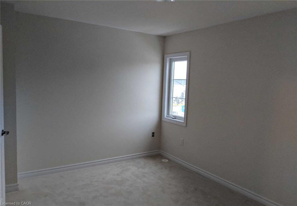 115-200 Veterans Drive Property Photo 14