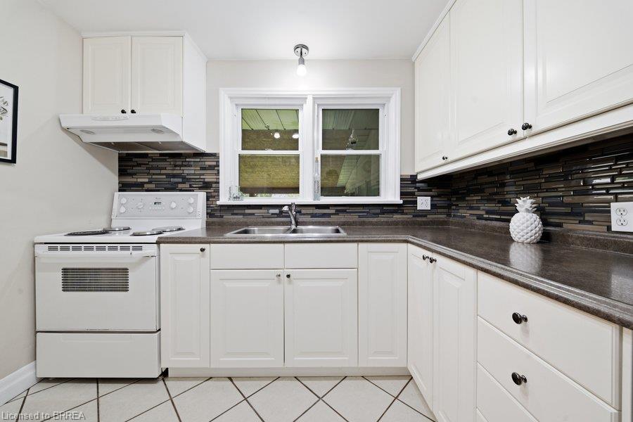 37 Burke Avenue Property Photo 25