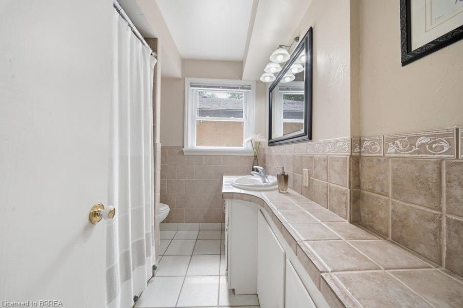 37 Burke Avenue Property Photo 28