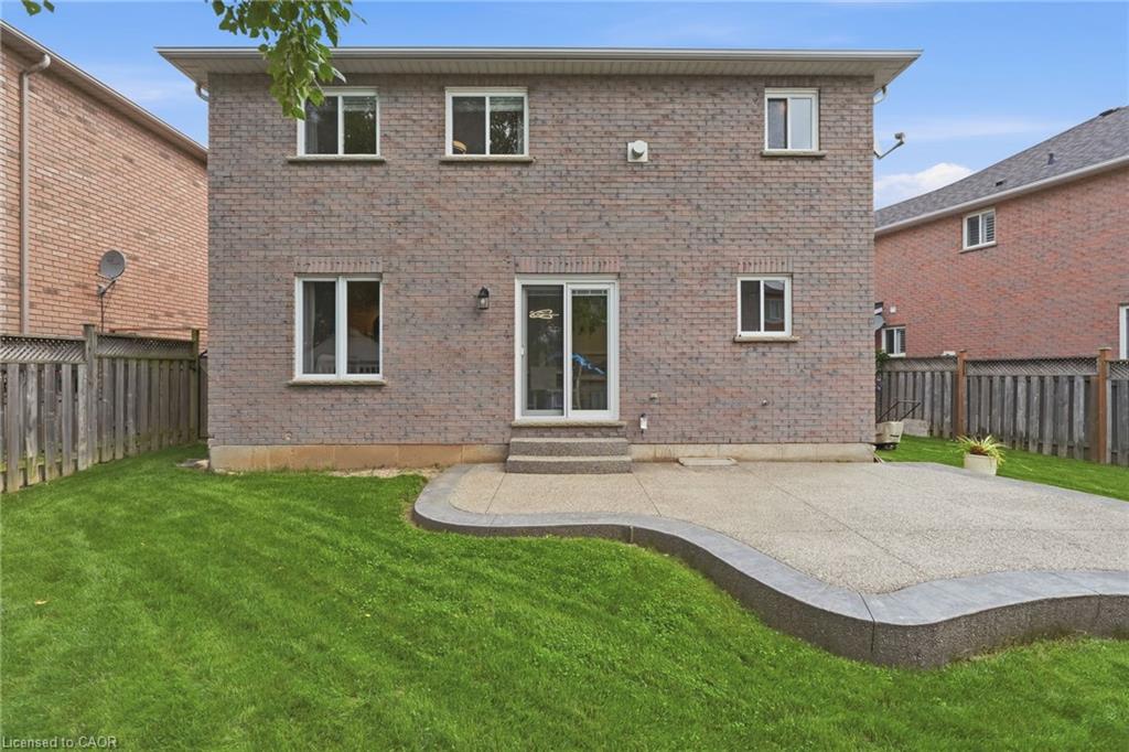 34 Keewaydin Street Property Photo 47