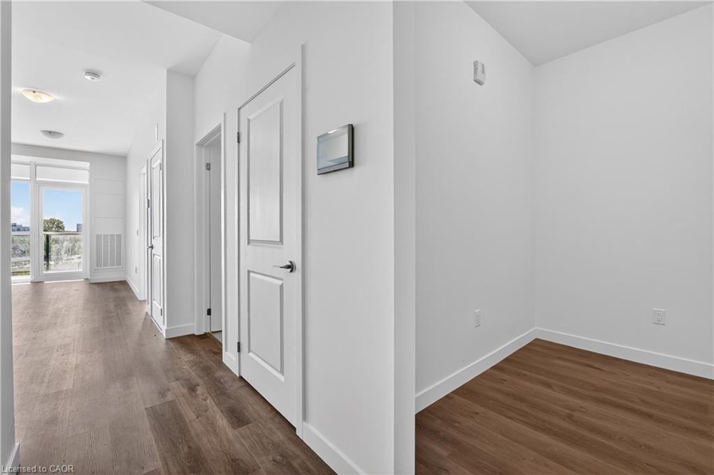 606-461 Green Road Property Photo 5
