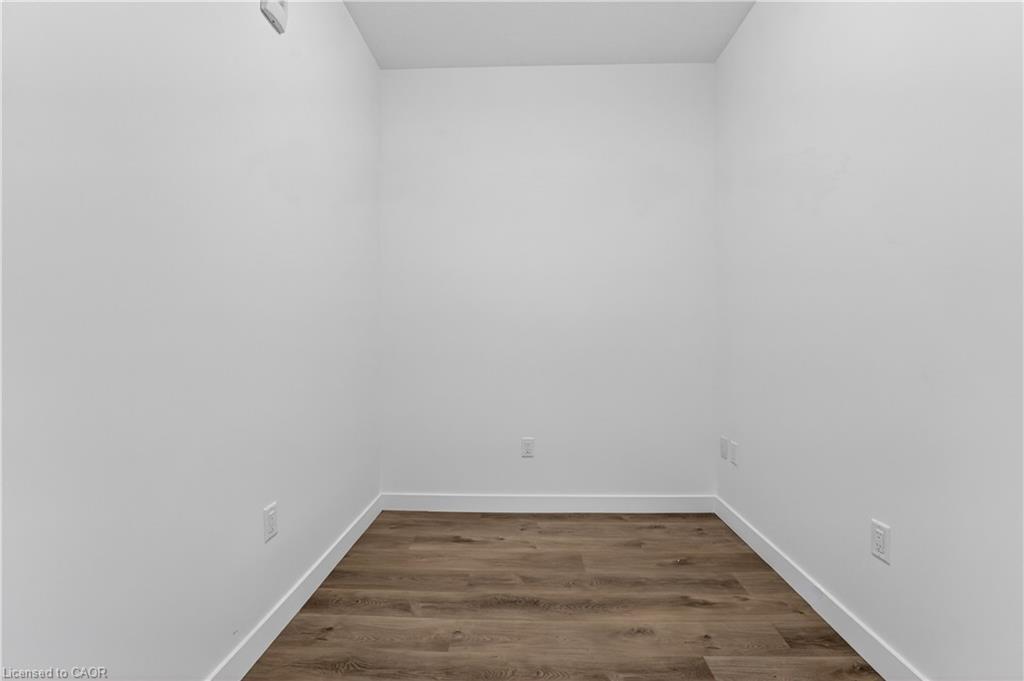 606-461 Green Road Property Photo 6