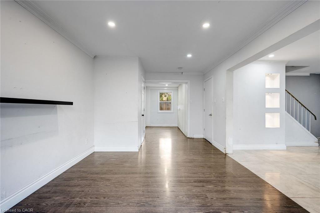 13 Holmstead Court Property Photo 7