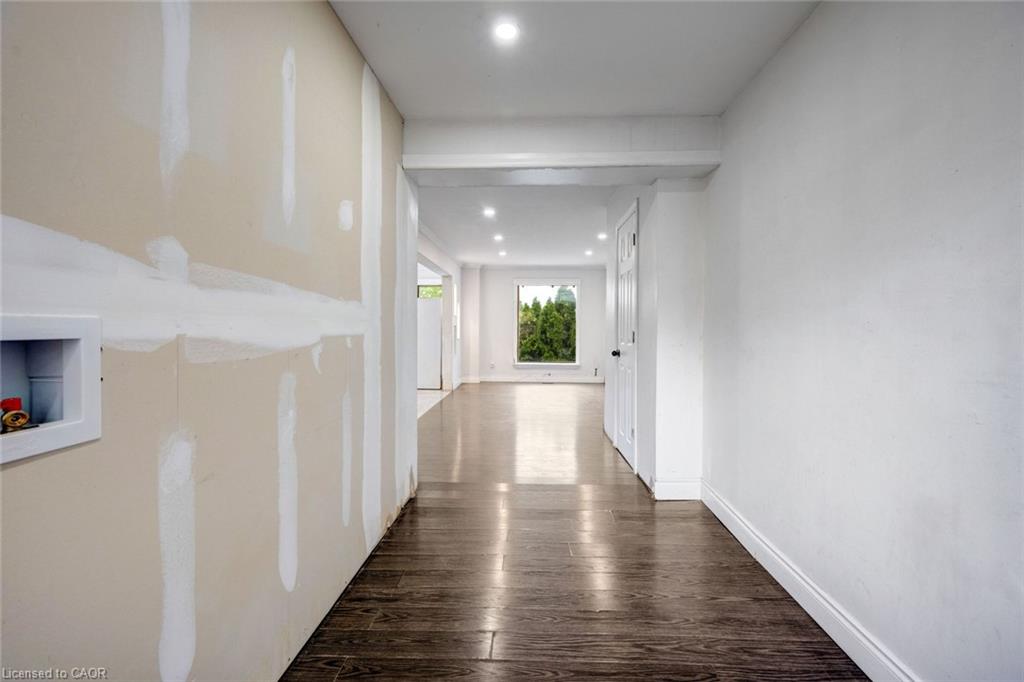 13 Holmstead Court Property Photo 8