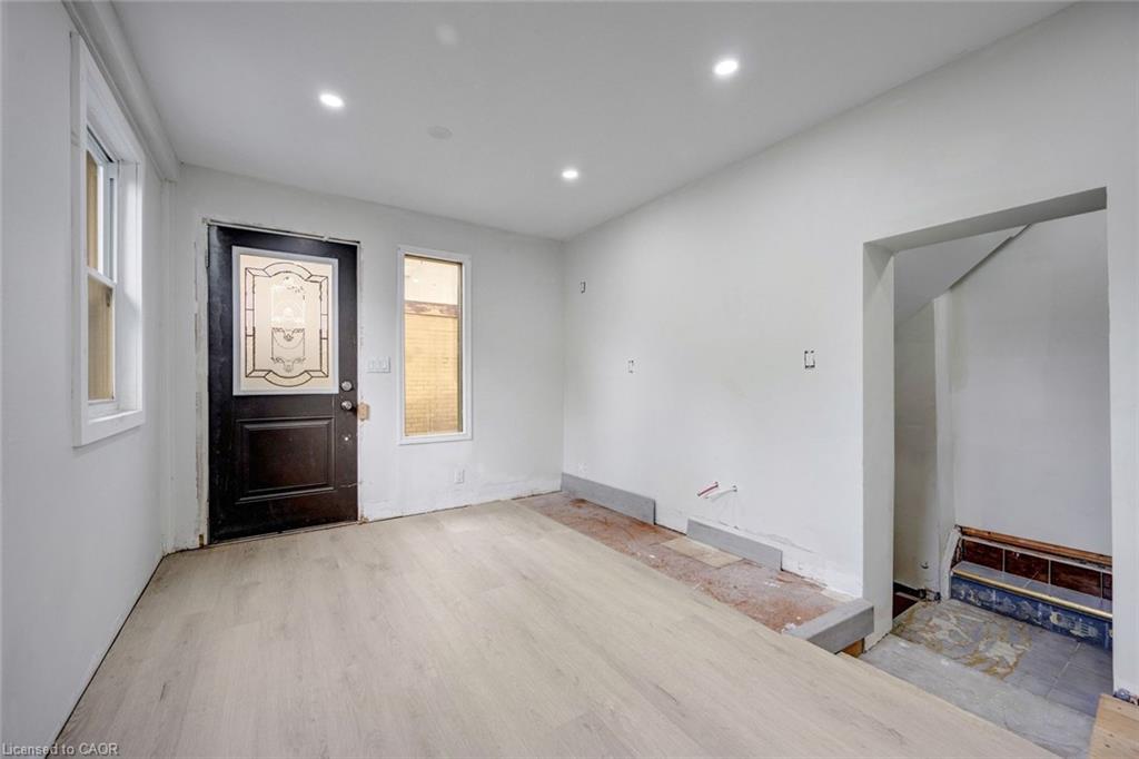 13 Holmstead Court Property Photo 9