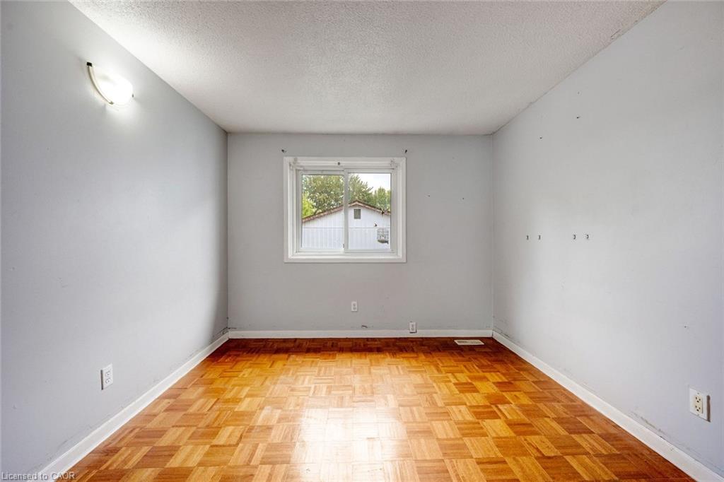 13 Holmstead Court Property Photo 18
