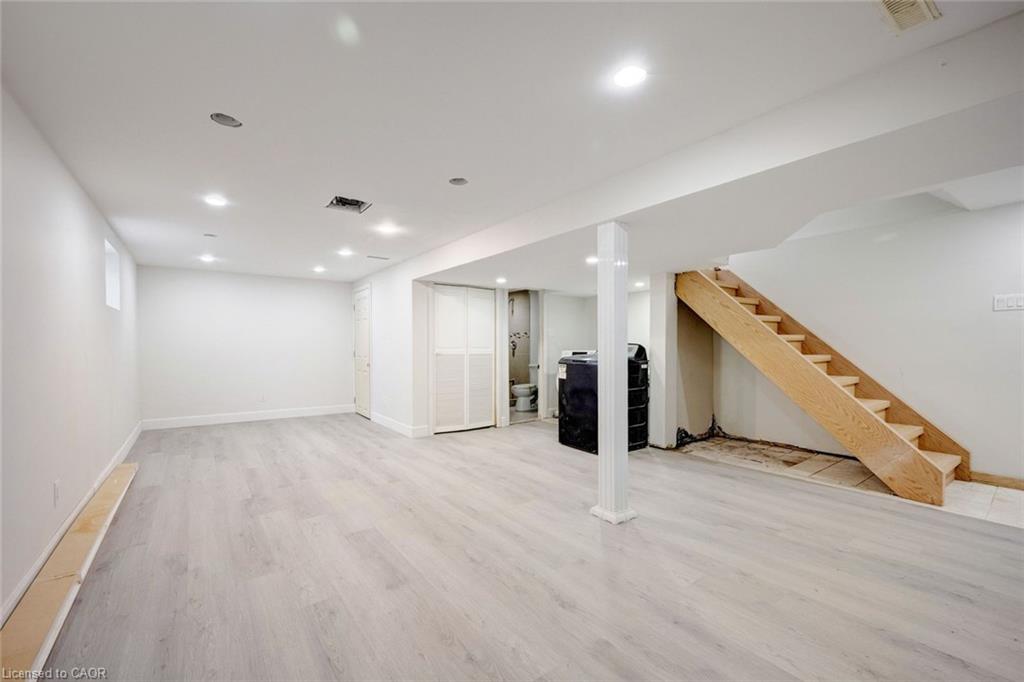 13 Holmstead Court Property Photo 32