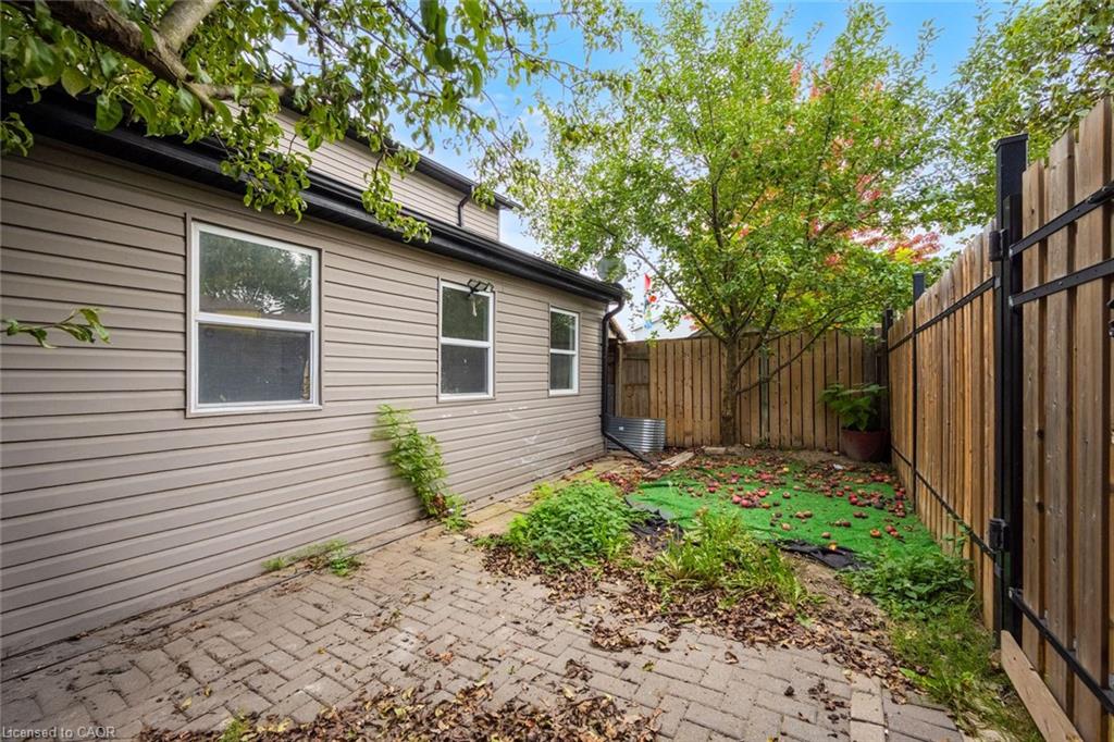 13 Holmstead Court Property Photo 39