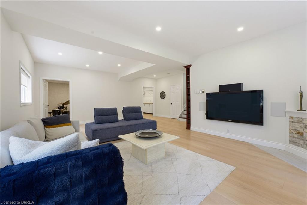 27 King William Street Property Photo 12