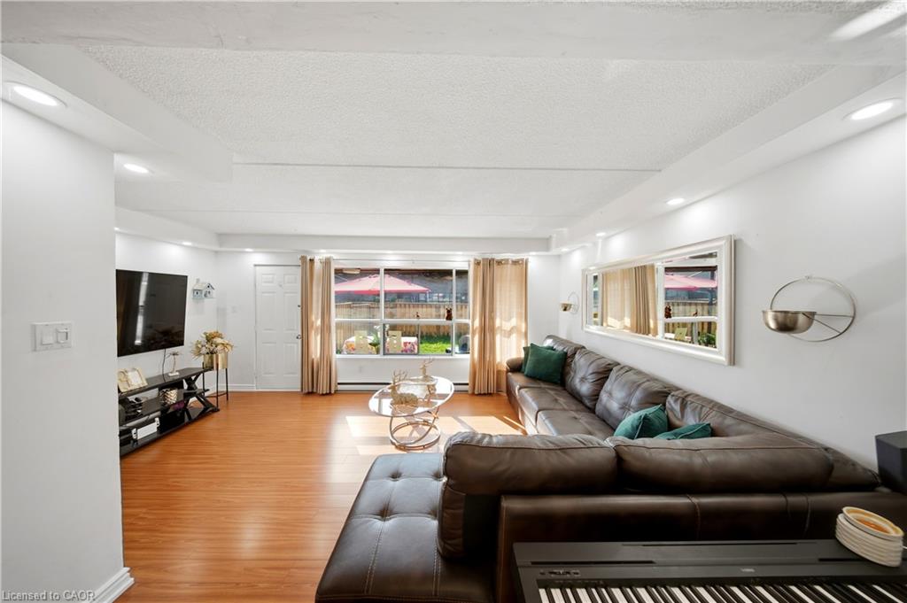 201-180 Mississauga Valley Boulevard Property Photo 13