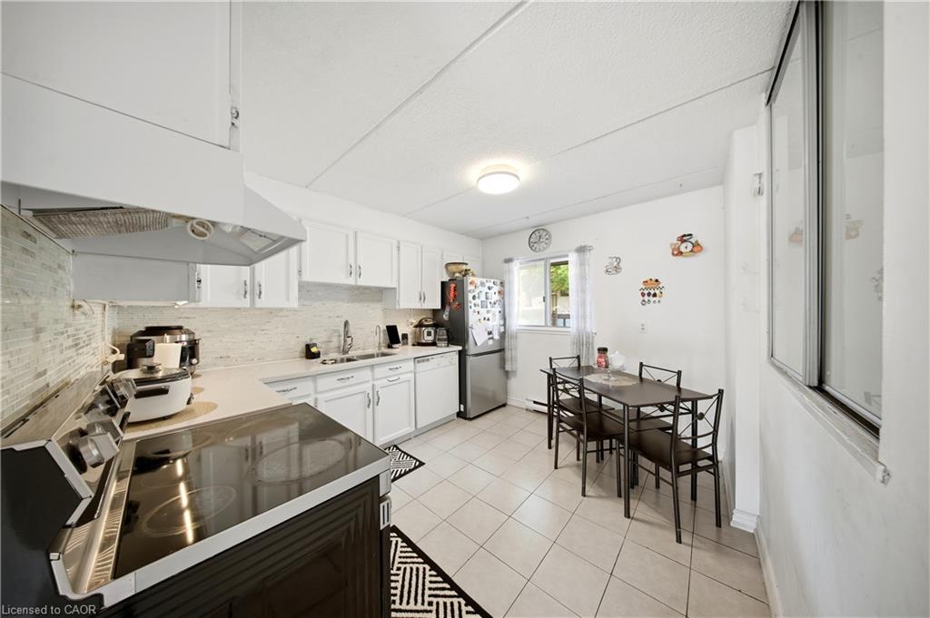 201-180 Mississauga Valley Boulevard Property Photo 17