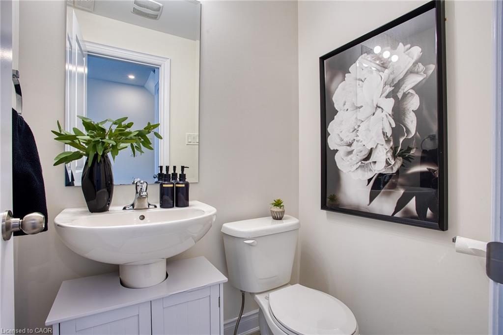 4-383 Dundas Street E Property Photo 5