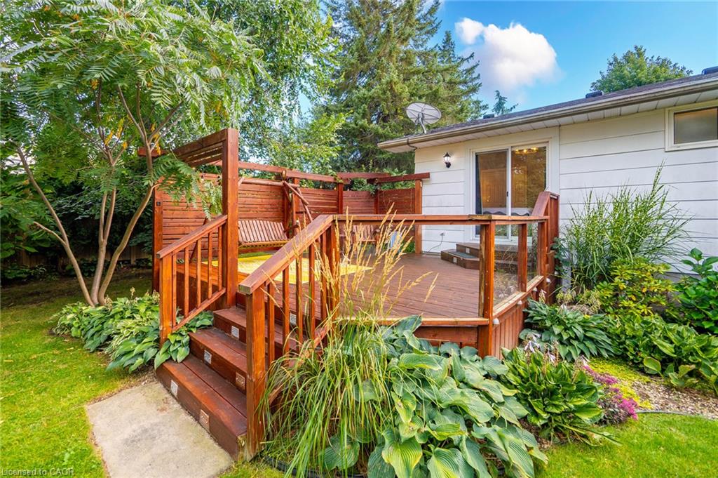 11749 Tenth Line Property Photo 32