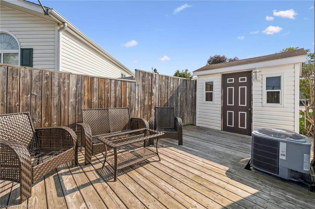 21 Trillium Beach Dr Drive Property Photo 4