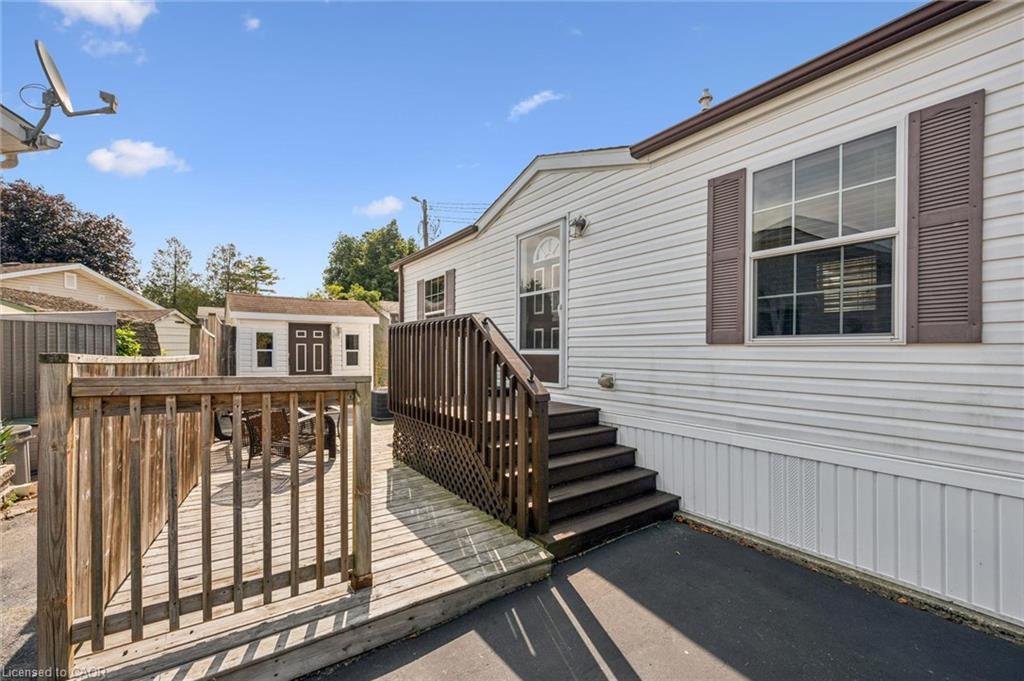 21 Trillium Beach Drive Property Photo 2
