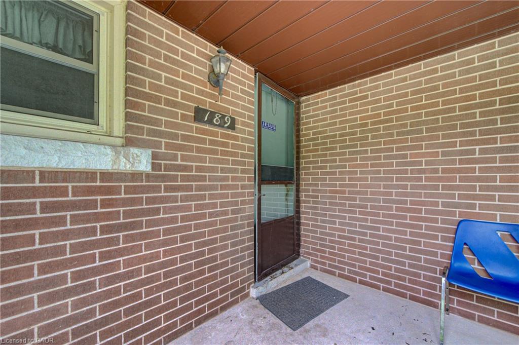 189 Gatewood Road Property Photo 7