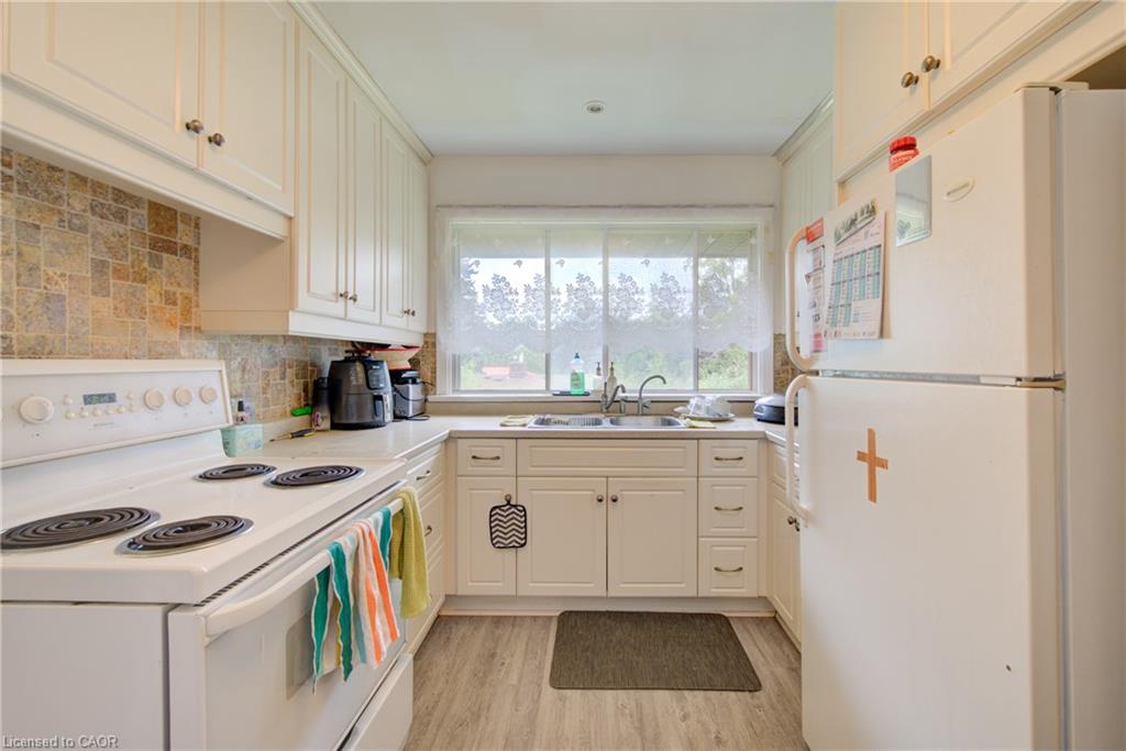 189 Gatewood Road Property Photo 13